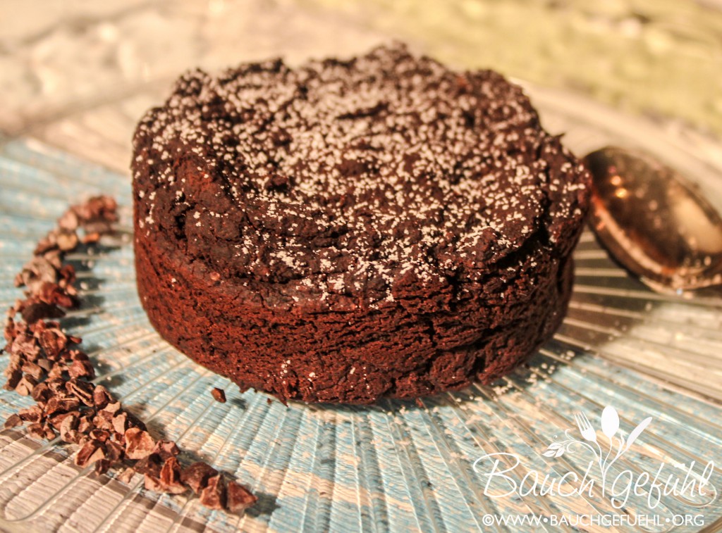Healthy Hot Chocolate Cake 